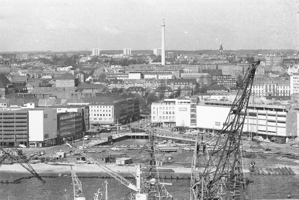 Altstadt und Bootshafen in Kiel
